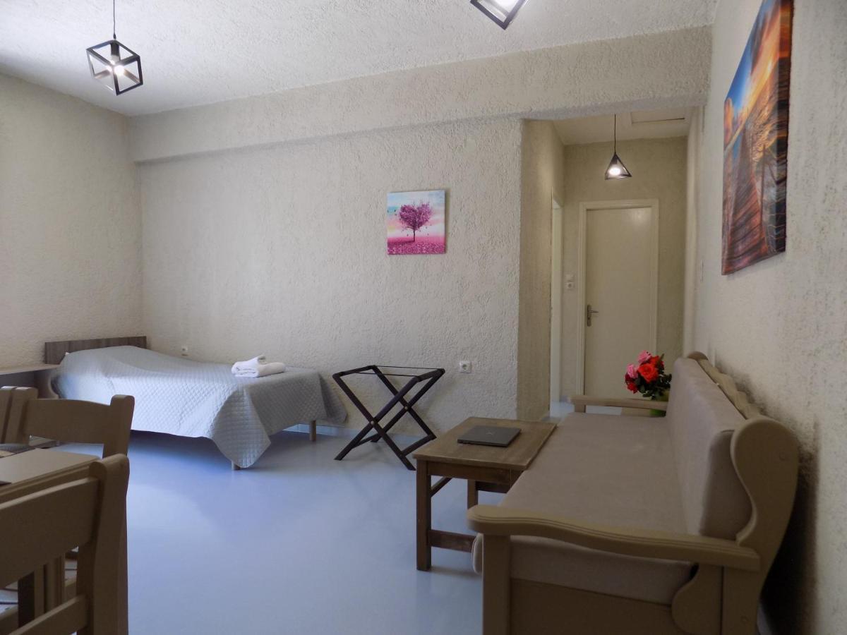 Afrodite Spacious Apartments! Agia Efimia Exterior foto