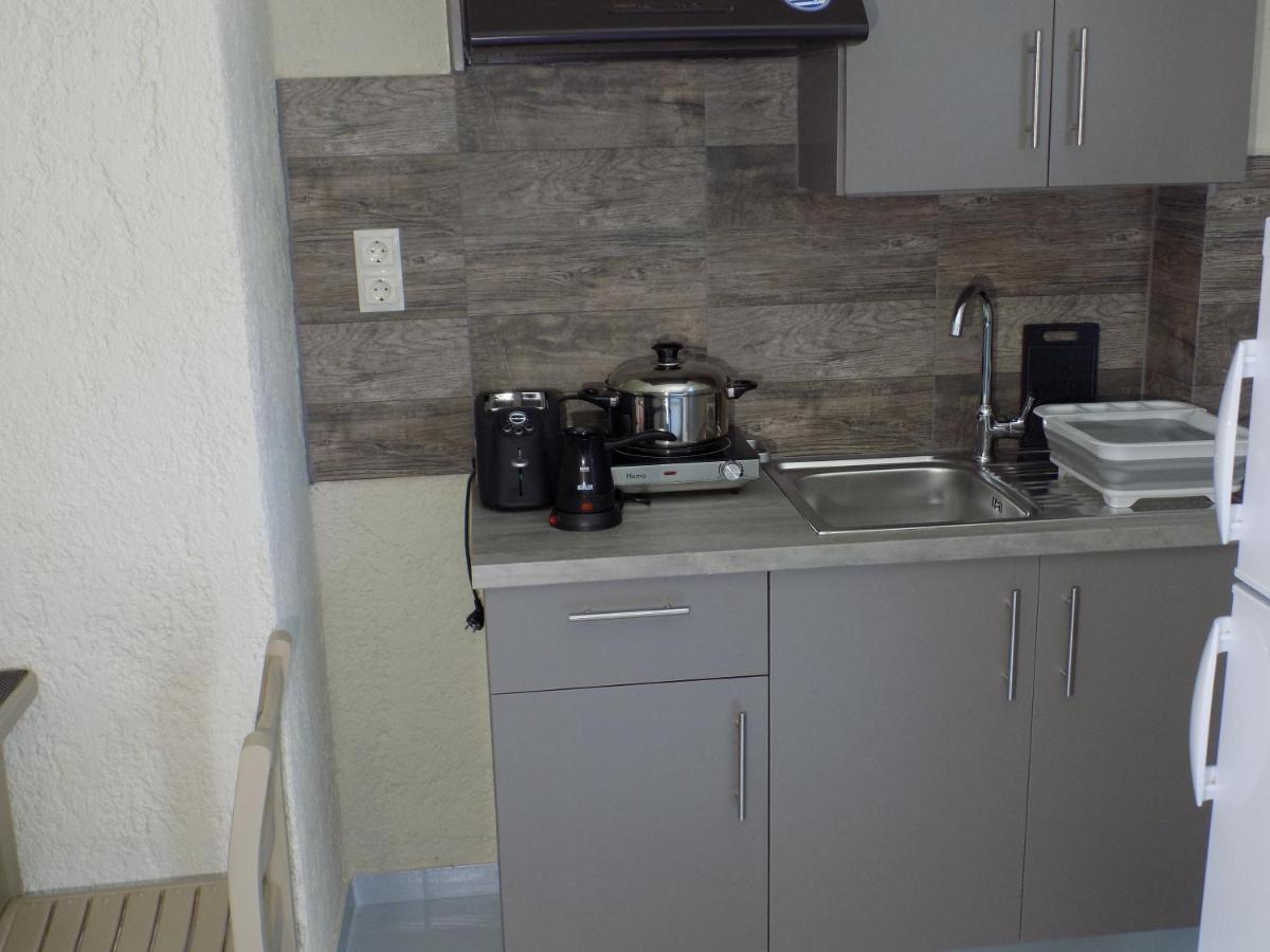 Afrodite Spacious Apartments! Agia Efimia Exterior foto